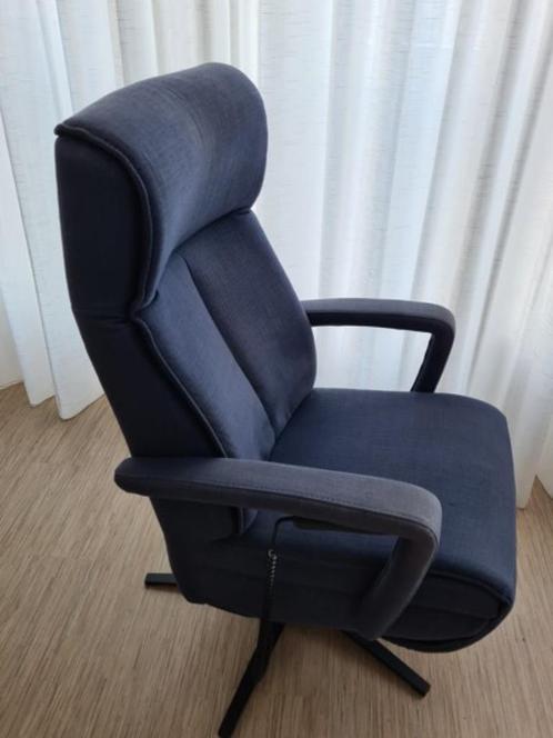 Prominent Sta op /  relax stoel elektrisch, Huis en Inrichting, Fauteuils, Zo goed als nieuw, Stof, Overige materialen, 50 tot 75 cm