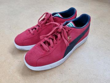 Puma Delphin Suede Rood/Zwart maat 42 z.g.a.n! beschikbaar voor biedingen