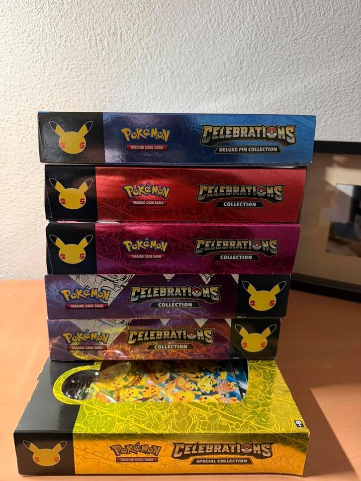 6x Pokemon Celebrations, Hobby en Vrije tijd, Verzamelkaartspellen | Pokémon, Nieuw, Boosterbox, Ophalen of Verzenden