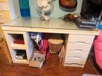 leuk bureau met glasplaat en ruimte eronder voor aandenkens, Huis en Inrichting, Bureaus, Ophalen, Zo goed als nieuw