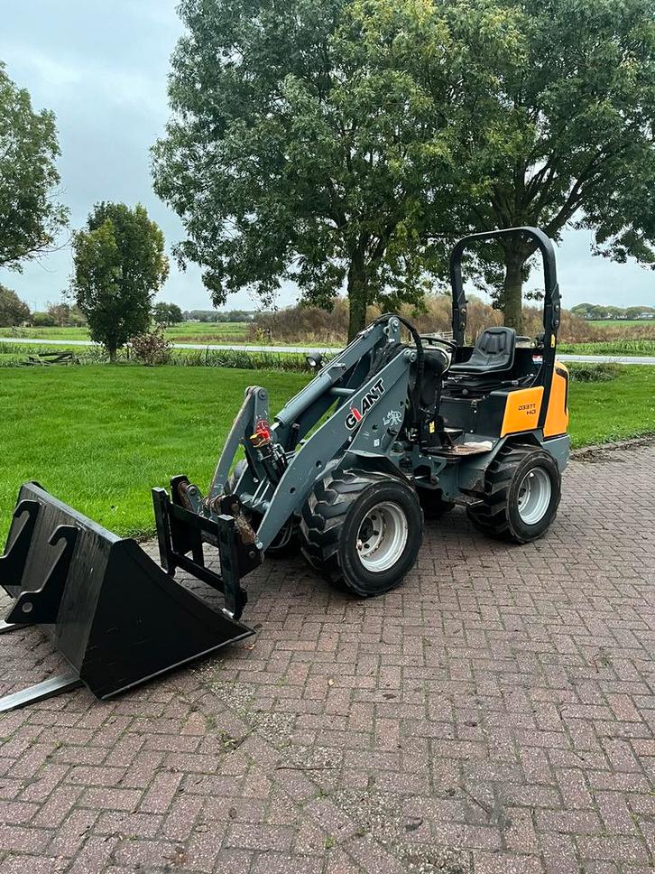 Giant D337t HD, Zakelijke goederen, Machines en Bouw | Kranen en Graafmachines, Wiellader of Shovel, Ophalen of Verzenden
