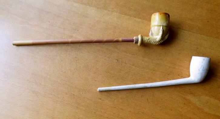 Goudse rietsteelpijp en kleipijp., Antiek en Kunst, Antiek | Overige Antiek, Ophalen of Verzenden