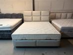 Opbergbed 180x200 met luxe matras en blokken hoofdbord, Ophalen, Beige, 180 cm, 200 cm