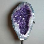 Amethist geode op standaard nr.41, Verzamelen, Mineralen en Fossielen, Ophalen of Verzenden, Mineraal