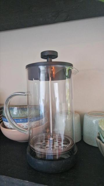 French press koffiemaker beschikbaar voor biedingen