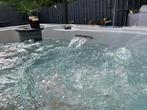 Luxe Bubbelbad / Jacuzzi 200x200 cm met veel extra's!, Tuin en Terras, Bubbelbaden en Hottubs, Ophalen, Gebruikt, Trap, Vast