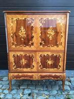 Prachtige Italiaanse Louis XV kast met inleg fineer, Ophalen, 25 tot 50 cm, Overige houtsoorten