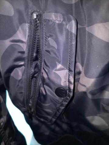 Coolcat jas met capuchon en bontkraag.  Maat XXL.  beschikbaar voor biedingen