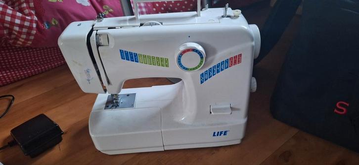 Naaimachine, Hobby en Vrije tijd, Naaimachines en Toebehoren, Gebruikt, Naaimachine, Overige merken, Ophalen