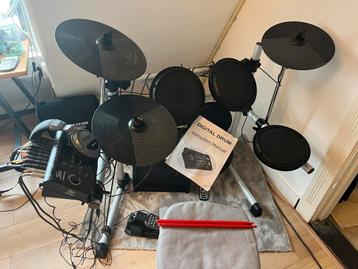 Drumstel: Fame DD-505 II Elektronische Drumkit + Speaker beschikbaar voor biedingen