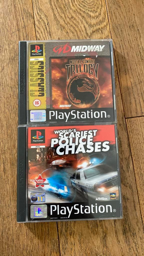 Ps1 spellen mortal kombat en scariest police chases, Spelcomputers en Games, Games | Sony PlayStation 1, Zo goed als nieuw, Vechten