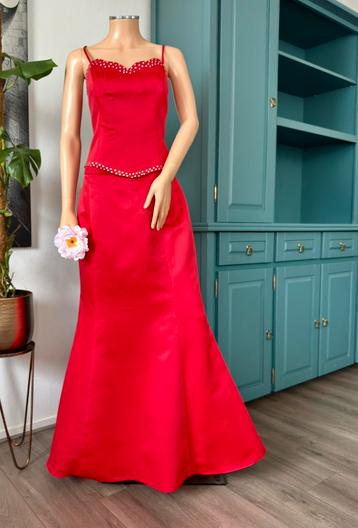Gala 2 piece set maat 40/42 - rood - strass - fishtail beschikbaar voor biedingen
