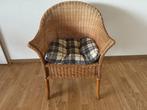 Rotan / rieten stoel met kussen, Huis en Inrichting, Stoelen, Ophalen, Gebruikt, Bruin, Riet of Rotan