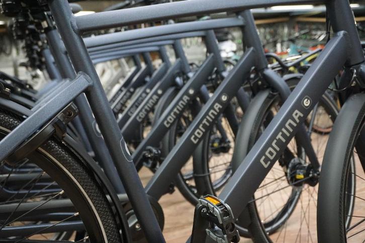 Jouw Tweedehands Dames-Heren Fiets Zo Geleverd in Leiden, Fietsen en Brommers, Fietsen | Dames | Damesfietsen, Gebruikt, Batavus