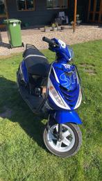 Piaggio zip 70cc, Fietsen en Brommers, Scooters | Piaggio, Ophalen of Verzenden, Zo goed als nieuw, Zip