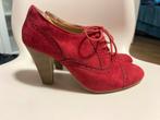 Leuke rode schoenen maat 39, Kleding | Dames, Schoenen, Ophalen of Verzenden, Schoenen met hoge hakken, Rood, Onbekend