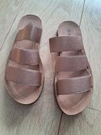 Roze dames slippers maat 36 (zo goed als nieuw)., Slippers, Ophalen of Verzenden, Zo goed als nieuw, Graceland