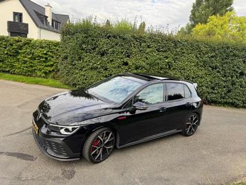 Volkswagen Golf 2.0 TSI OPF 221KW Dsg7 2022 Zwart Clubsport beschikbaar voor biedingen