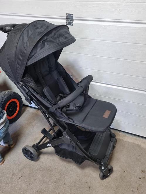 Novi buggy, Kinderen en Baby's, Buggy's, Zo goed als nieuw, Overige merken, Verstelbare rugleuning, Zonnekap, Ophalen of Verzenden