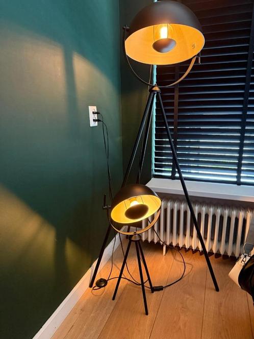 Driepoot lampen industrieel groot en klein, Huis en Inrichting, Lampen | Vloerlampen, Gebruikt, Minder dan 100 cm, Metaal, Ophalen