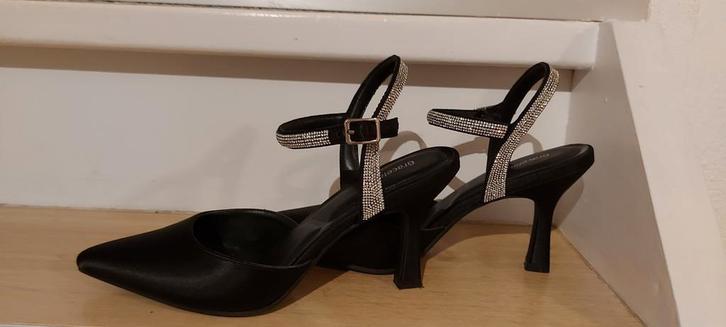 Zwarte pumps, nieuw maat 38, Kleding | Dames, Schoenen, Nieuw, Zwart, Ophalen of Verzenden