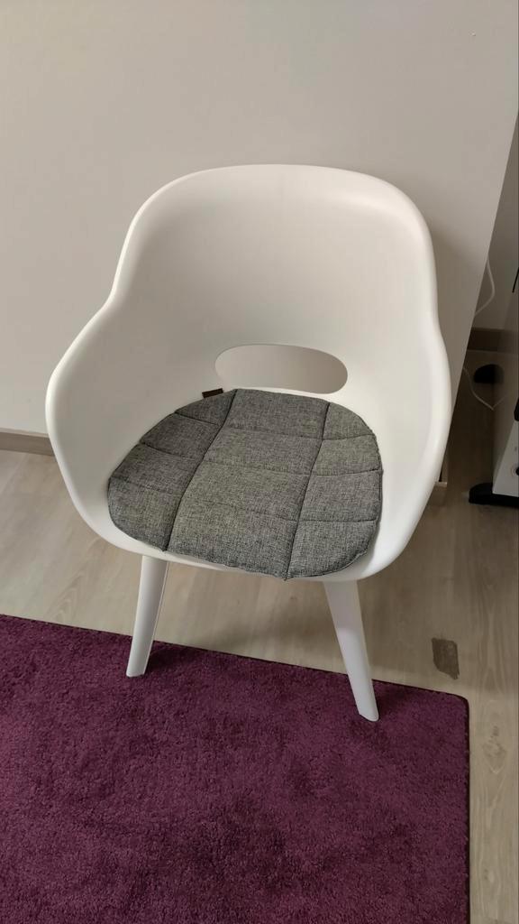 2 Witte Tuinstoelen (binnen gebruikt), Tuin en Terras, Tuinstoelen, Zo goed als nieuw, Kunststof, Ophalen