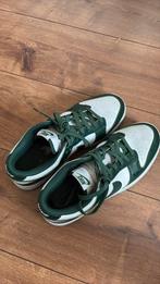 NIKE dunk low ‘michigan state’ groen, Overige kleuren, Ophalen of Verzenden, Sneakers of Gympen, Gedragen