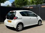 Toyota Aygo 1.0-12V Comfort Navigator 5drs airco, Auto's, Voorwielaandrijving, Euro 5, Stof, Gebruikt