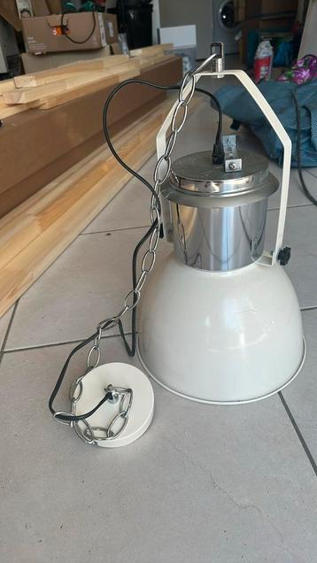 Industriele lamp room wit  beschikbaar voor biedingen