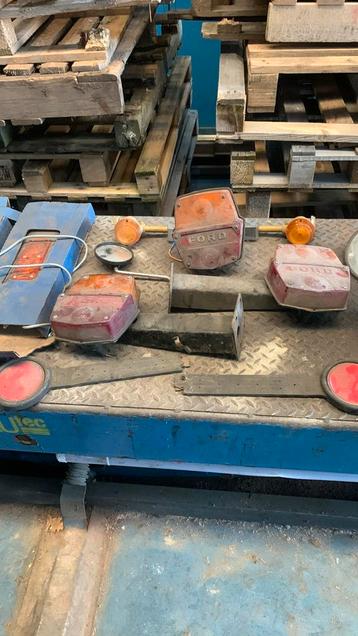 Te koop ford verlichting beschikbaar voor biedingen