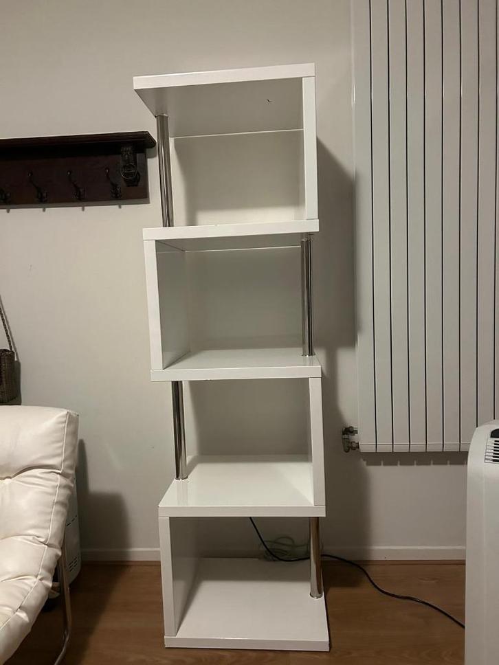Moderne witte boekenkast / display kast, Huis en Inrichting, Kasten | Boekenkasten, Zo goed als nieuw, Minder dan 50 cm, 150 tot 200 cm