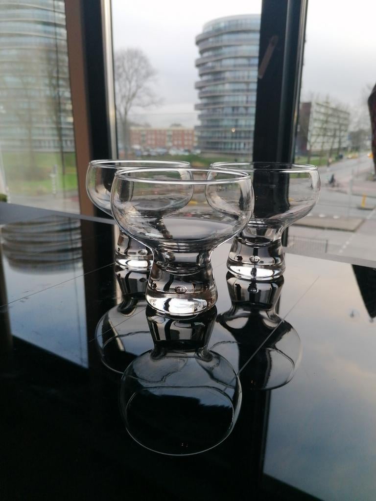 Kosta Boda Champagne Glazen Goran Warff 1970 - Puntgaaf, Huis en Inrichting, Keuken | Servies, Glas of Glazen, Ophalen of Verzenden