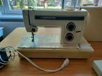 Leeuwenstein naaimachine met voetpedaal en accessoires, Hobby en Vrije tijd, Naaimachines en Toebehoren, Ophalen, Gebruikt, Naaimachine