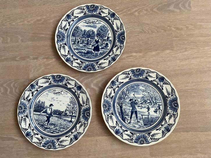 3 Delfts blauwe borden 4 jaargetijden, Antiek en Kunst, Antiek | Wandborden en Tegels, Ophalen