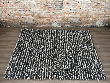 Dutch Carpets Rocky wit en zwart bij TheReSales beschikbaar voor biedingen