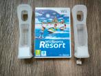 Wii Sports Resort + 2 Wii Remote Hoesjes, Spelcomputers en Games, Gebruikt, 1 speler, Ophalen of Verzenden, Sport