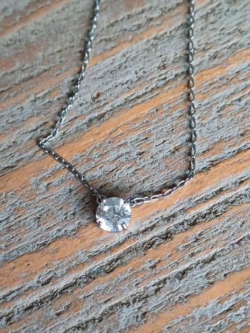 Swarovski ketting met steentje  beschikbaar voor biedingen