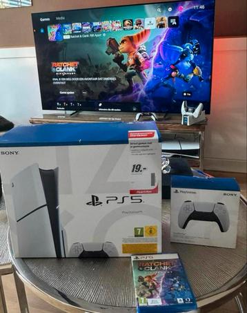 PS5 Slim Disk editie + Extra's (Zo goed als nieuw) beschikbaar voor biedingen