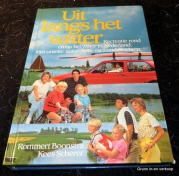 Gebonden hardcover boek: Uit langs het water beschikbaar voor biedingen