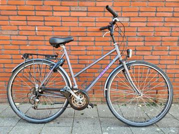 VERKOCHT | Giant Trooper 28inch Damesfiets 7v Framemaat 51cm beschikbaar voor biedingen