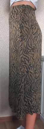 Satijn rok - Silvercreek- maat 34 - zwart/groen, Kleding | Dames, Rokken, Silver Creek, Zwart, Ophalen of Verzenden, Zo goed als nieuw