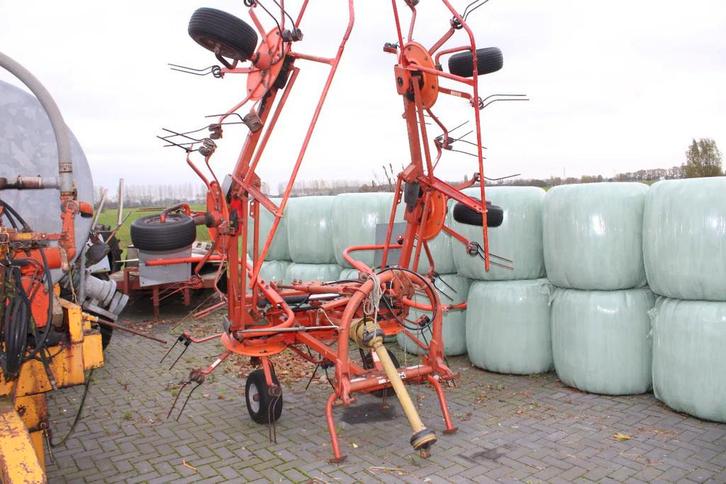 Fella 680 en diverse machines, Zakelijke goederen, Agrarisch | Werktuigen, Overige, Oogstmachine