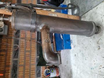 Mooie Massieve Bronse Waterpomp.  beschikbaar voor biedingen