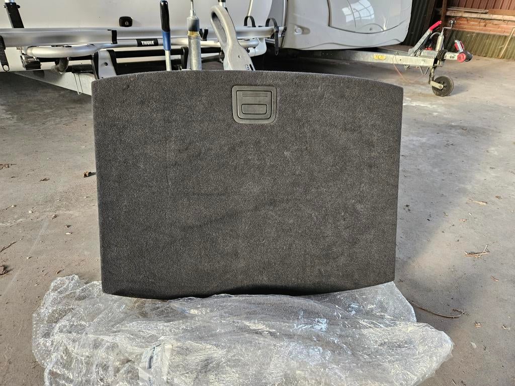 Audi A4 Avant vloerplaat Bagageruimte, Auto-onderdelen, Interieur en Bekleding, Ophalen, Gebruikt, Audi