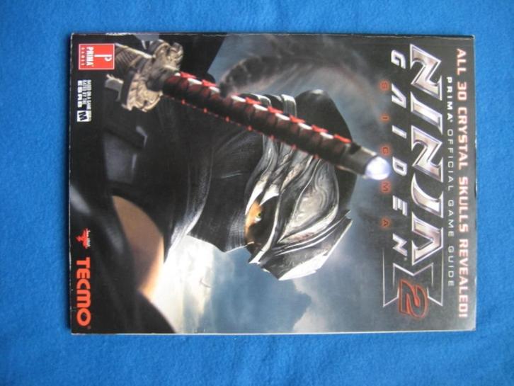 Ninja Gaiden sigma 2 strategy guide boek (PS3), Spelcomputers en Games, Games | Sony PlayStation 3, Zo goed als nieuw, Avontuur en Actie