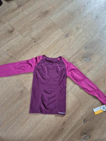 Te Koop  nieuwe Sportonderhemd  maat M  beschikbaar voor biedingen