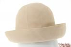 Vintage Dames dophoed cloche Diana ivoor beige vilt 55 = S, Kleding | Dames, Hoeden en Petten, 55 cm (S, 6⅞ inch) of minder, Ophalen of Verzenden