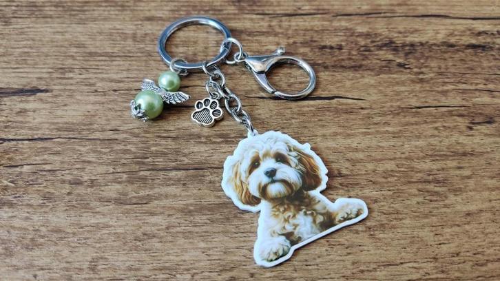 Tas/Sleutelhanger Cavapoo groot met beschermengeltje NIEUW, Dieren en Toebehoren, Honden-accessoires, Nieuw, Verzenden