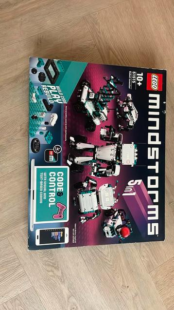 Lego mindstorms 51515 laatste set beschikbaar voor biedingen