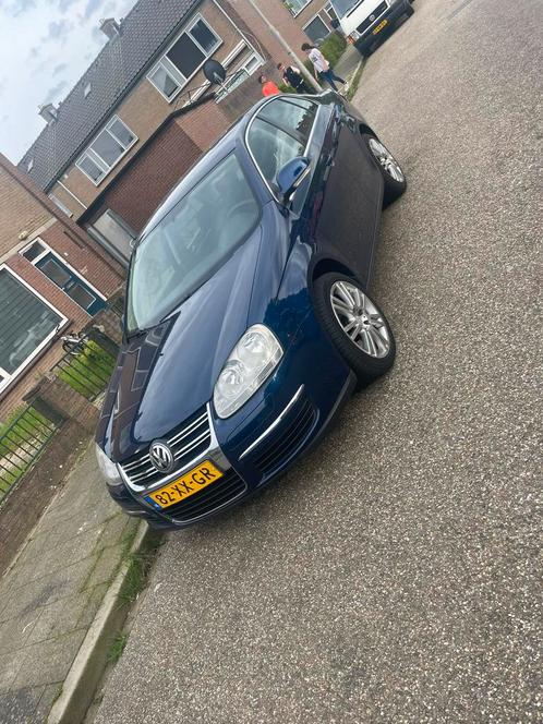 Volkswagen Jetta 1.6 FSI 85KW 2007 Blauw Youngtimer incl.BTW, Auto's, Volkswagen, Particulier, Jetta, Airconditioning, Bluetooth